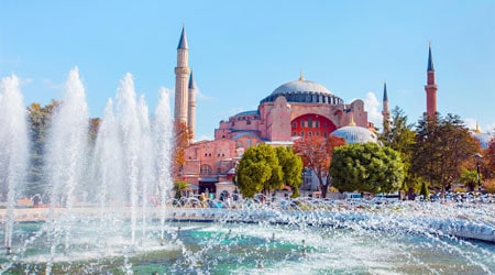 تابستان استانبول | از جشنواره‌ی موسیقی عشق تا مسابقه شنای قاره‌ای