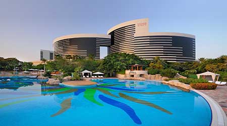 هتل حیات ریجنسی دبی | فاصله چند قدمی تا بازارهای محبوب طلا